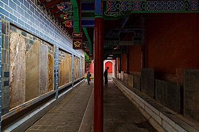 《赛博朋克2077》设计师谈为何用黄色当主题色：很容易被人记住